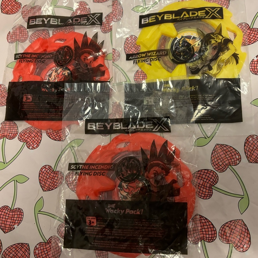 NWT beyblade scythe Incendio flying disc wacky pack toys